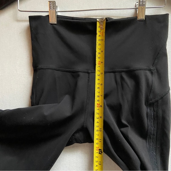 Lululemon Athletica Wunder Under Hi-Rise Legging mesh ruche sides Sz 6 - Picture 12 of 12